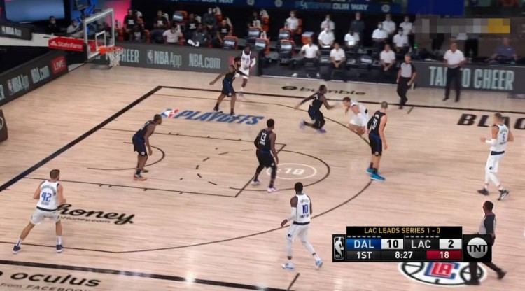  里尔主场控球压制，精妙配合撕破密集防守网